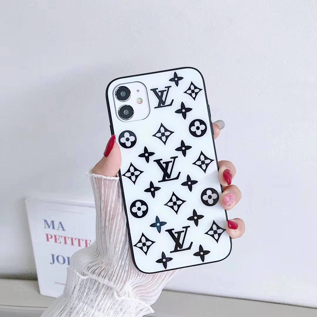 Louis Vuitton iPhone 13 / 13 pro / 12 /12 mini case white LV